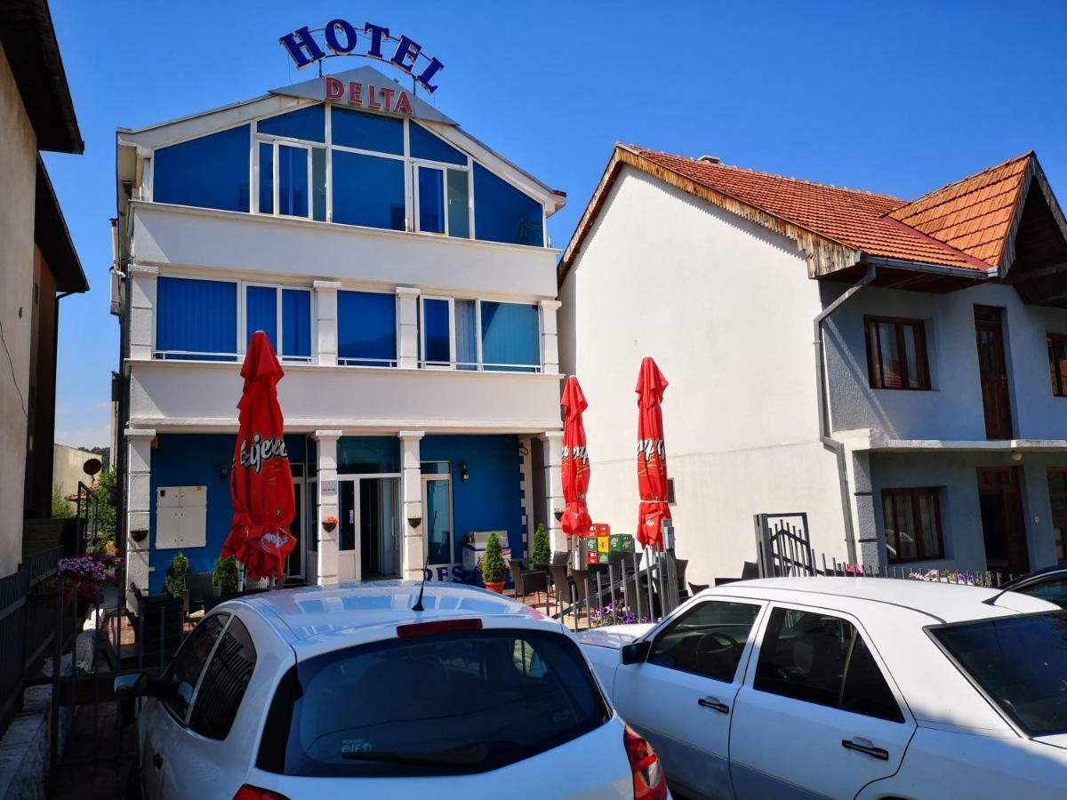 Hotel Delta ปิเลฟเลีย ภายนอก รูปภาพ
